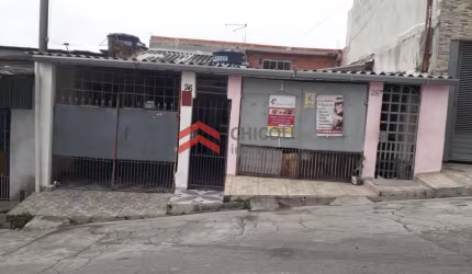 Casa com 6 quartos à venda na Angelina Passi Caroli, 26, Jardim Freitas Júnior, Taboão da Serra por R$ 500.000