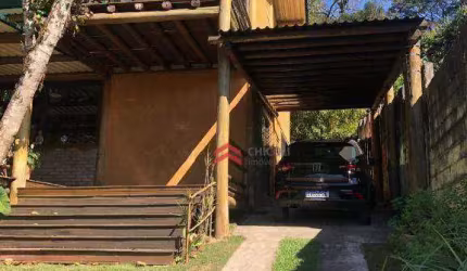 Casa com 2 dormitórios 256 m² - Fazendinha