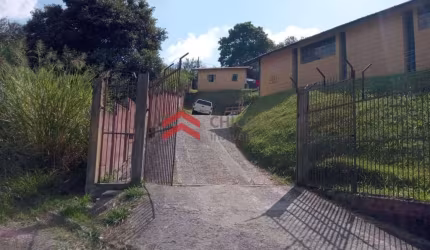 Barracão / Galpão / Depósito com 4 salas à venda na Bariri, 200, Vila Nova São Roque, São Roque por R$ 800.000