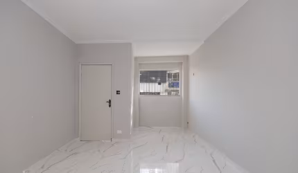 METRO SANTANA, CASA COMERCIAL 6 AMBIENTES, 3 BANHEIROS