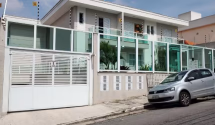 CASA EM CONDOMINIO 2 SUITES, 2 VAGAS, TUCURUVI ZN