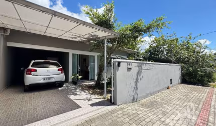 Casa na praia a 400 metros do mar
