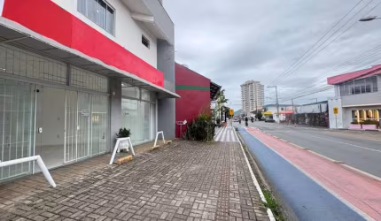 Sala comercial para locação anual em excelente localização