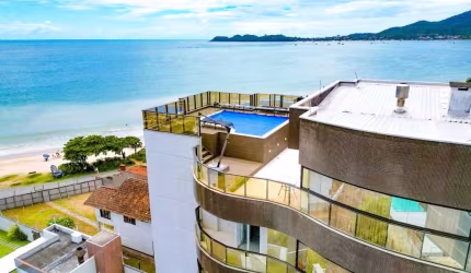 A sua cobertura duplex com vista mar está te esperando