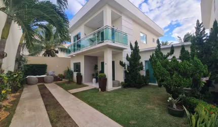 Casa em condomínio próx. Vilas do Atlântico!