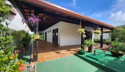 Casa térrea em cond. fechado!!