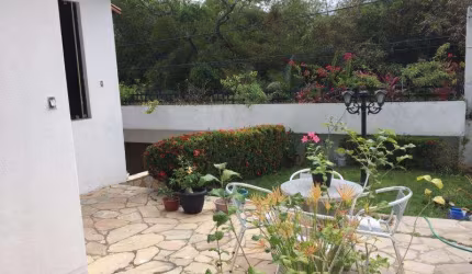 Casa para Venda em Salvador, Itaigara, 3 dormitórios, 3 suítes, 4 banheiros, 4 vagas