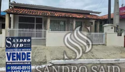 Casa para Venda em Balneário Barra do Sul, Centro, 3 dormitórios, 4 banheiros, 3 vagas