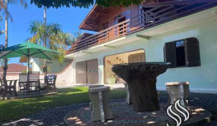 Casa para Venda em Balneário Barra do Sul, Costeira, 5 dormitórios, 1 suíte, 3 banheiros, 2 vagas