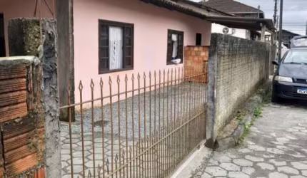Casa para Venda em Araquari, PORTO GRANDE, 3 dormitórios, 3 banheiros, 3 vagas