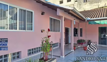Casa para Venda em Jaraguá do Sul, TIFA MARTINS, 4 dormitórios, 2 suítes, 1 banheiro, 2 vagas