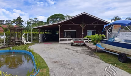 Casa para Venda em Balneário Barra do Sul, Pinheiros, 4 dormitórios, 2 suítes, 1 banheiro, 1 vaga