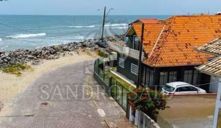 Sobrado para Venda em Balneário Barra do Sul, Centro, 5 dormitórios, 1 suíte, 2 banheiros, 5 vagas
