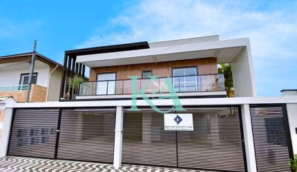 Sobrado com 2 dormitórios à venda, 61 m² por R$ 310.000 - Tude Bastos (Sítio do Campo) - Praia Grande/SP