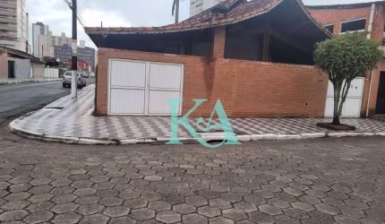 Casa com 3 dormitórios à venda, 200 m² por R$ 600.000,00 - Aviação - Praia Grande/SP