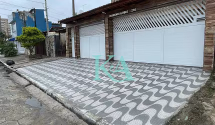 Casa com 2 dormitórios à venda, 50 m² por R$ 268.000 - Nova Mirim - Praia Grande/SP