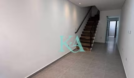 Sobrado condominio com 2 dormitórios 1 suíte 1  quintal privativo à venda, 59 m² por R$ 295.000 - Caiçara - Praia Grande/SP