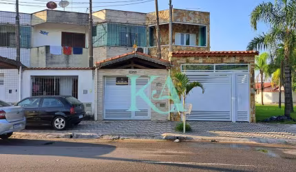 Sobrado com 2 dormitórios à venda, 80 m² por R$ 335.000 - Vila Caiçara - Praia Grande/SP