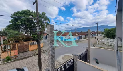 Sobrado com 3 dormitórios à venda, 90 m² por R$ 530.000,00 - Maracanã - Praia Grande/SP