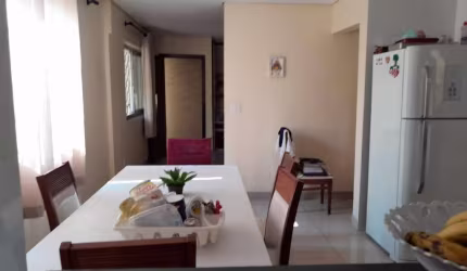EXCELENTE CASA REFORMADA A 3 MINUTOS DA PUC