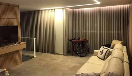 *Apartamento Triplex à venda em Alphaville Lagoa dos Ingleses*