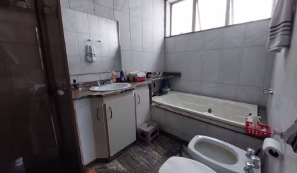 Apartamento com 220m² no Gutierrez, 4 qtos