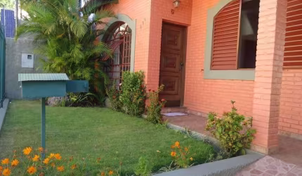 OTIMA CASA NO PRADO