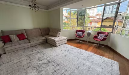 APARTAMENTO AMPLO, 4 QUARTOS, SUÍTE, 2 VAGAS, S/ELEVADOR