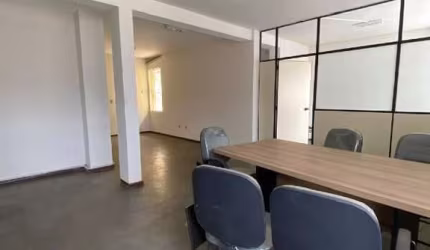 SALA ÓTIMA LOCALIZAÇÃO, PRADO