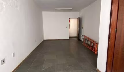 SALA ÓTIMA LOCALIZAÇÃO, PRADO