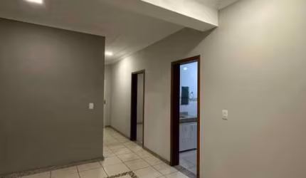 EXCELENTE CASA PARA MORADIA, 5 QUARTOS, 5 VAGAS, B. JOÃO PINHEIRO