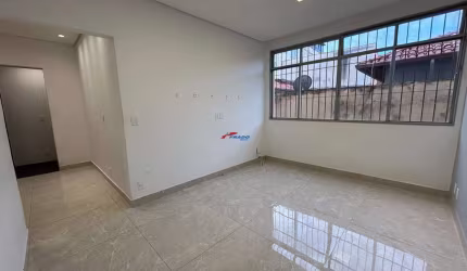 Excelente apartamento no bairro Floresta.