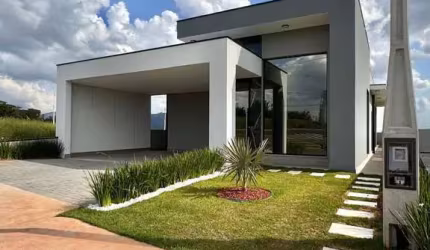 Linda Casa Térrea Decorada