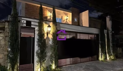 Sobrado para Venda e Locação, 4 dorms, 4 suites, 4 vagas, 600 m²