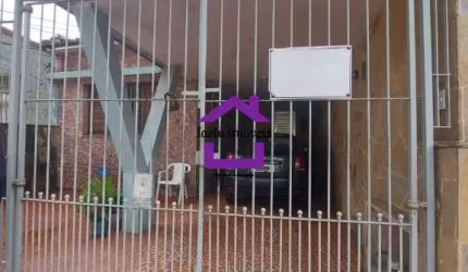 2 casas no mesmo terreno para Venda, 4 dorms, 140 m²