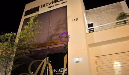 Prédio Comercial no bairro Quarta Parada com 600 metros.