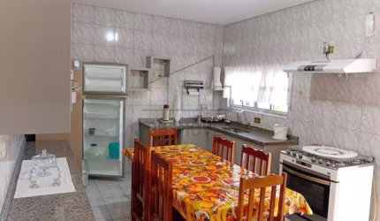 Casa Térrea para Venda em Santo André, Vila Clarice, 3 dormitórios, 1 banheiro, 2 vagas