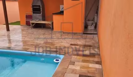 Casa para Venda em Itanhaém, Jardim Suarão, 3 dormitórios, 2 banheiros, 4 vagas