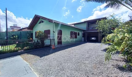 CASA no IRIRIÚ com 3 quartos para VENDA, 201 m²