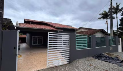 CASA no IRIRIÚ com 3 quartos para VENDA, 236 m²