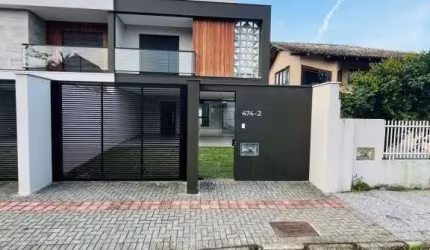 SOBRADO GEMINADO no GLÓRIA com 3 quartos para VENDA, 174 m²