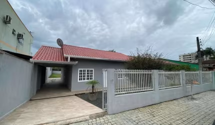 CASA no FLORESTA com 3 quartos para VENDA, 240 m²