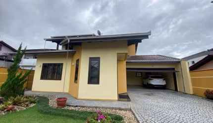 SOBRADO no IRIRIÚ com 3 quartos para VENDA, 240 m²