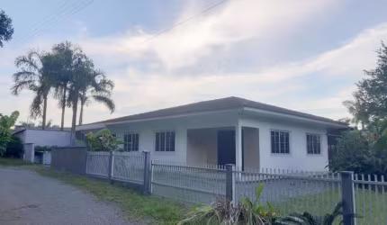 CASA no GLÓRIA com 3 quartos para LOCAÇÃO, 120 m²