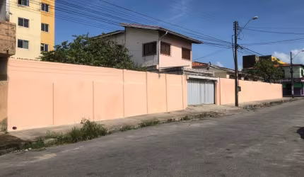 Excelente Casa Residencial no Padre Andrade