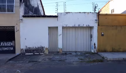Excelente Casa Residencial no Jardim Iracema