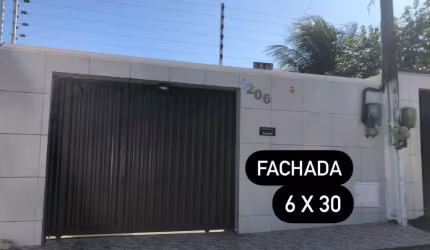 Excelente Casa Residencial a Venda com 03 quartos em Siqueira - Fortaleza - CE