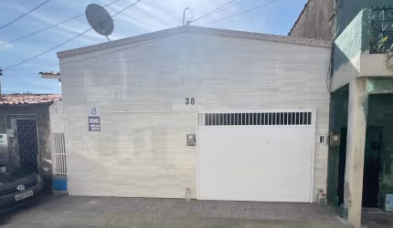 Excelente Casa Residencial no Carlito Pamplona