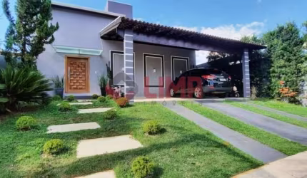 Linda Casa no Residencial Primavera - Piratininga/SP