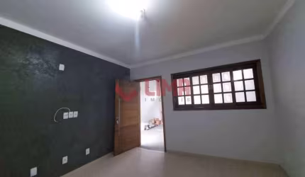 Excelente residência para locação com 2 dormitórios e 2 vagas de garagem, no Jardim Nova Paulista, próxima à Av. Castelo Branco